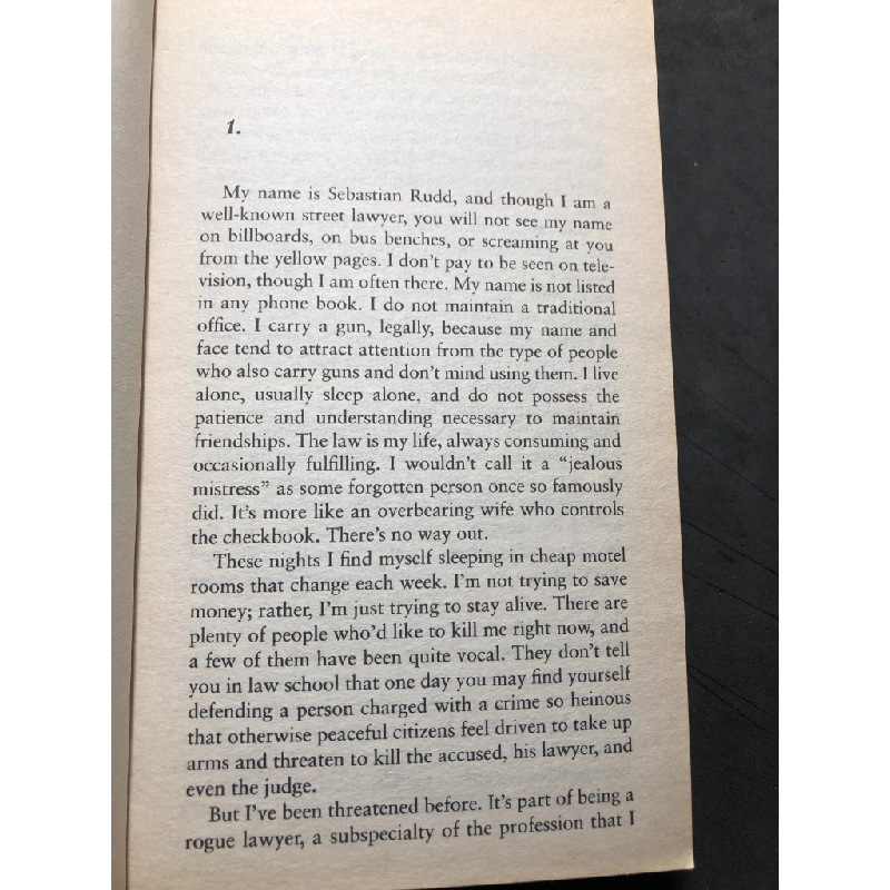 Rogue Lawyer mới 80% ố vàng John Grisham HPB1508 NGOẠI VĂN 458485