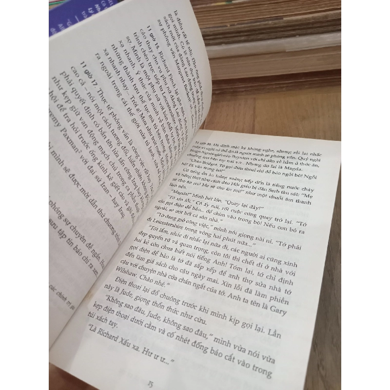 Tiểu thư jones bên lề lý trí - Helen Fielding 975004