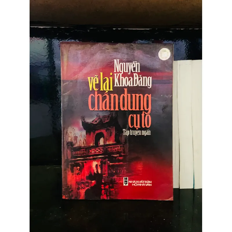Vẽ lại chân dung cụ tổ - Nguyễn Khoa Đăng 556648