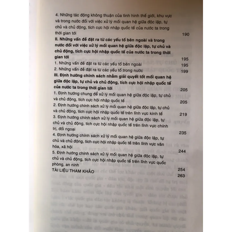 Mối quan hệ giữa độc lập, tự chủ và chủ động, tích cực hội nhập quốc tế 620029