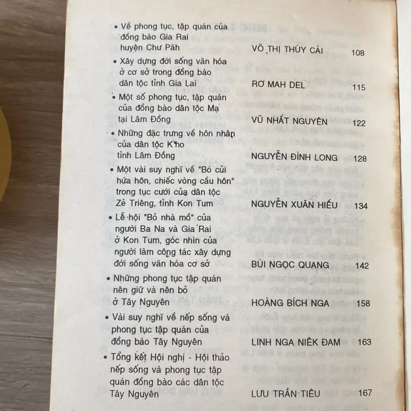 NẾP SỐNG - PHONG TỤC TÂY NGUYÊN (XB 1995) 760369