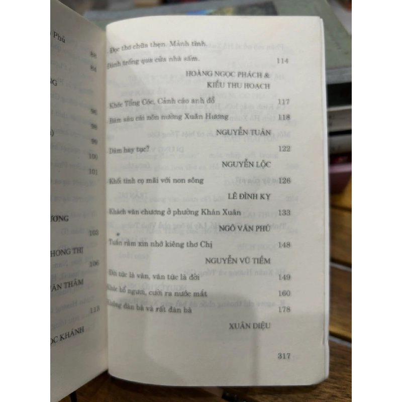 Thơ và đời -Hồ Xuân Hương 746602