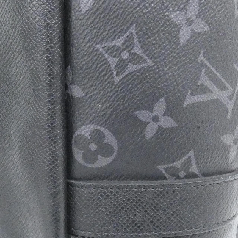 Balo Louis Vuitton Taiga Lama Discovery M30230 - Hàng hiệu Authentic 801350