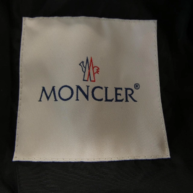 Áo khoác lông vũ MONCLER MEABAN 633223