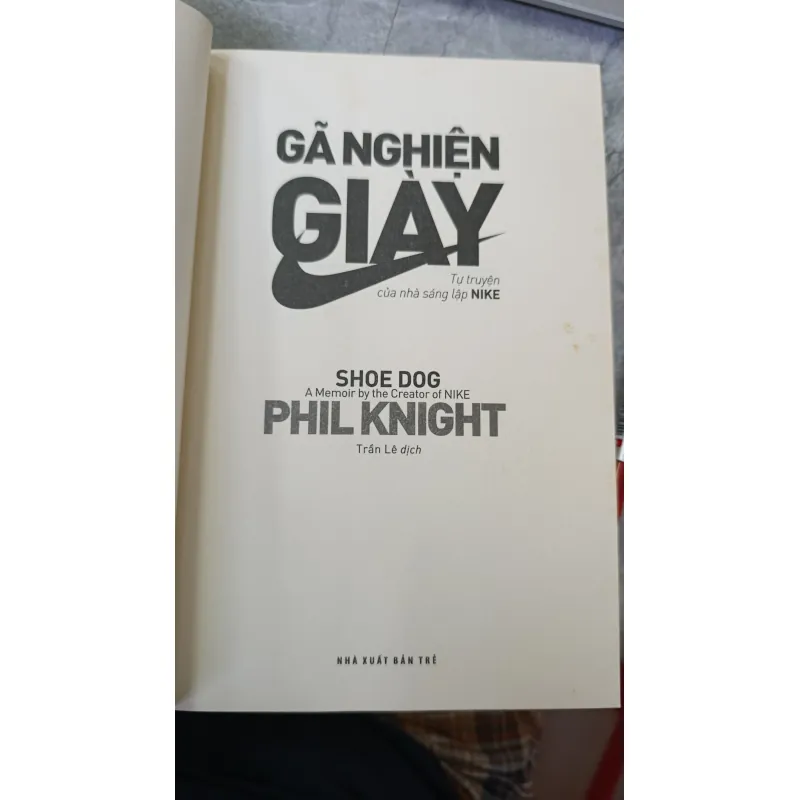 GÃ NGHIỆN GIÀY - TRẦN LÊ 739213