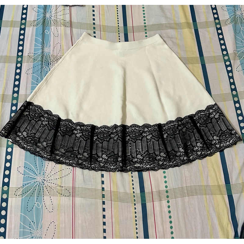 Chân váy Bebe  448045