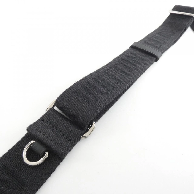 Túi xách vai Louis Vuitton Monogram Drip Trio Pouch M81013 - Hàng hiệu Chính hãng 764846