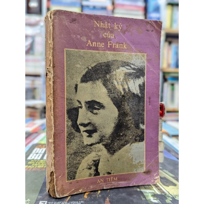 NHẬT KÝ CỦA ANNE FRANK - BẢN DỊCH BỬU Ý 140742