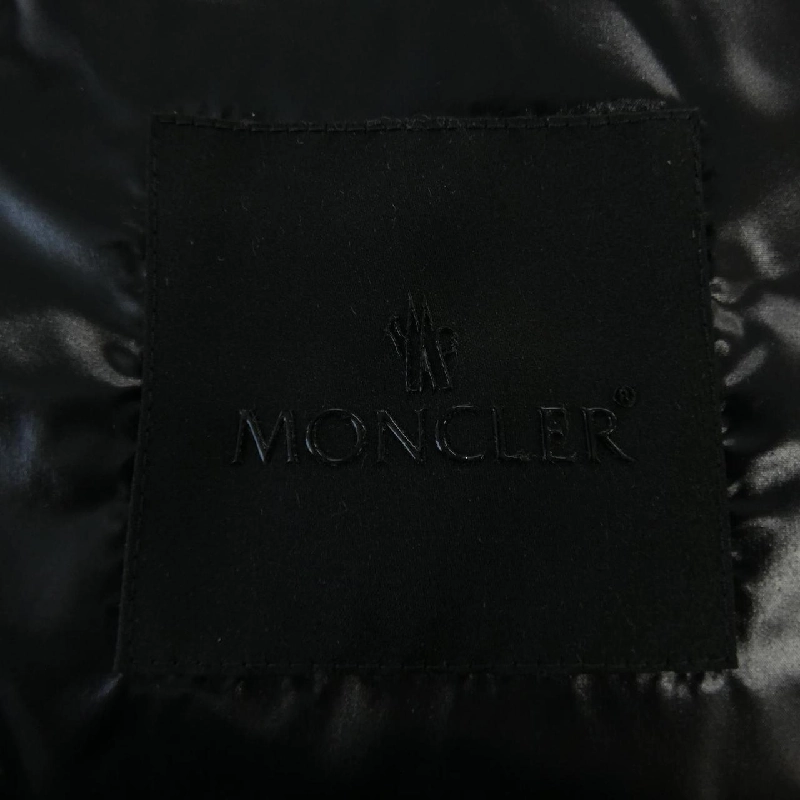 Áo khoác lông vũ MONCLER 636778