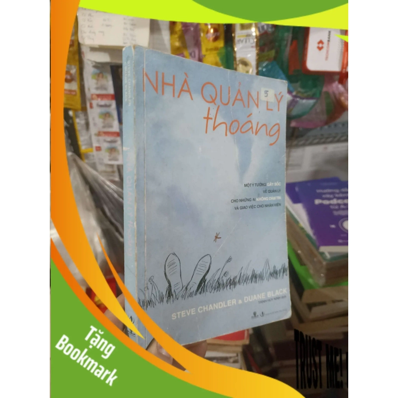 (TẶNG BOOKMARK) Nhà quản lý thoáng - Chandler - Black 2008 mới 80% ố có chữ ký Quản lý RBK2702 949261