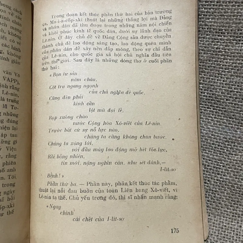 HOÀNG XUÂN NHỊ - V: V: MAI -A-CỐP-XKI - ĐỜI SỐNG vÀ SỰ NGHIỆP SÁNG TÁC 748497
