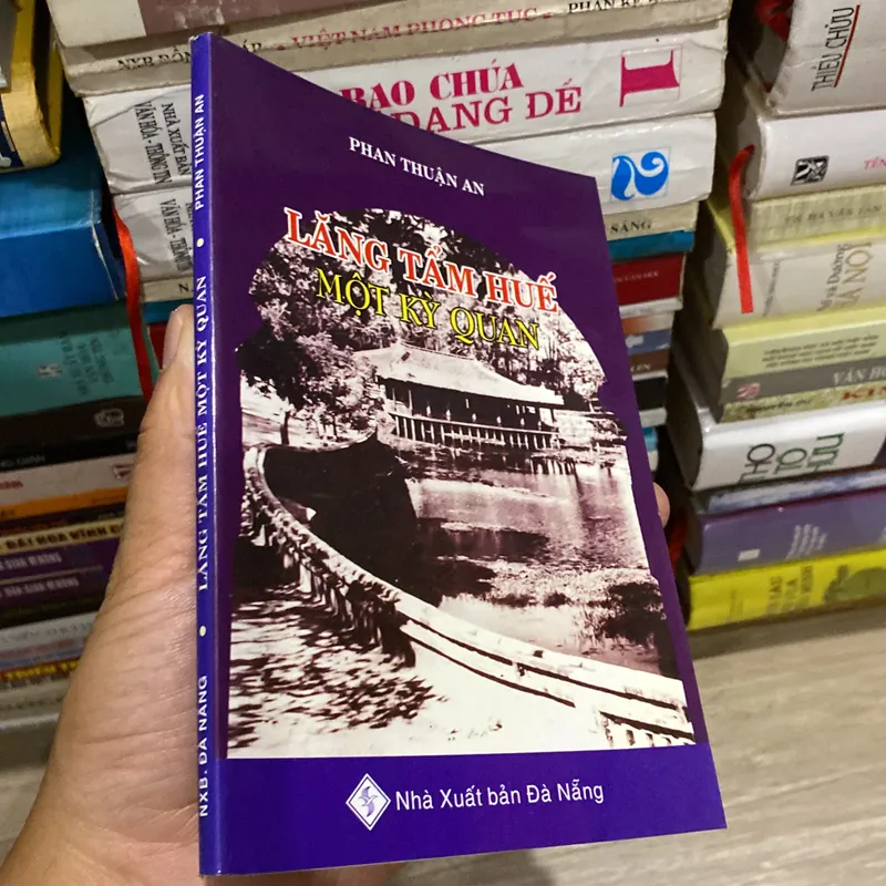 LĂNG TẨM HUẾ - MỘT KỲ QUAN 520881