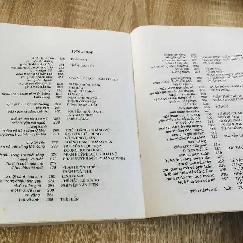 50 Năm Miền Nam Ca Hát – Tuyển tập ca khúc 929257