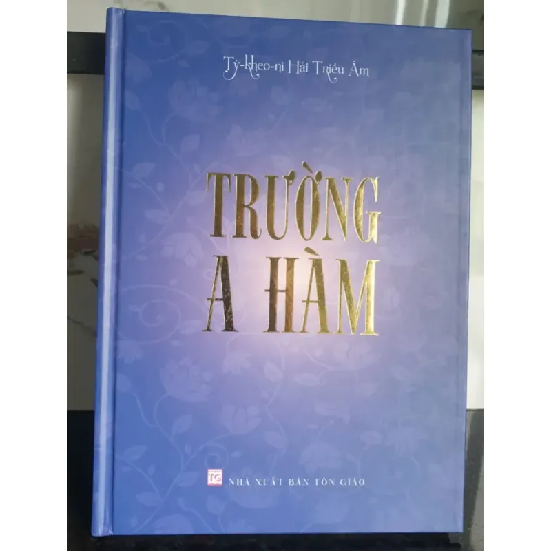 Sách Kinh A Hàm Toát Yếu - Hải Triều Âm Bìa Cứng 681882
