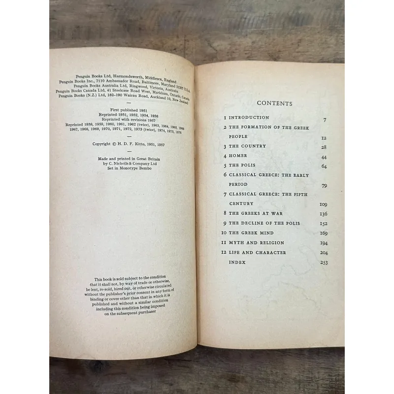 The Greeks - H. D. F. Kitto 728433