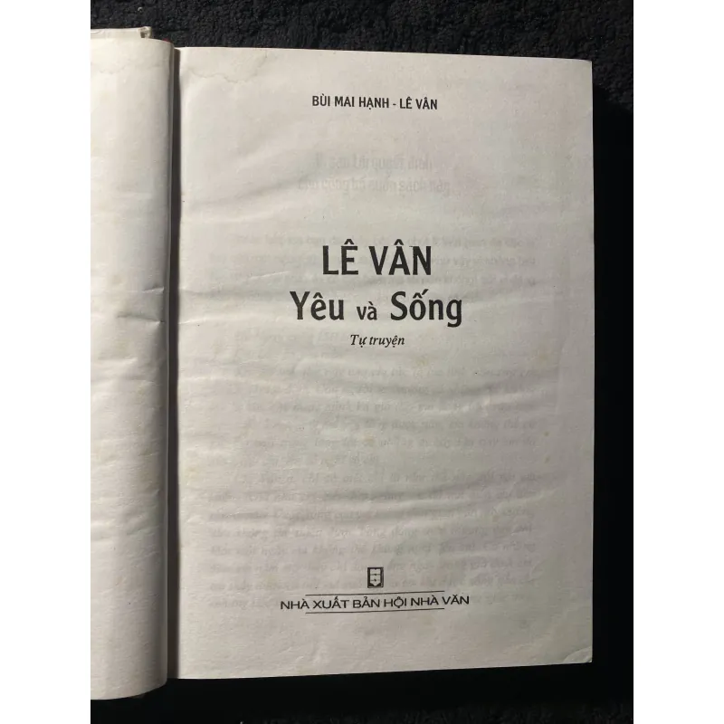Lê Vân - Yêu Và Sống- Bùi Mai Hạnh. (Bìa cứng) 1044197