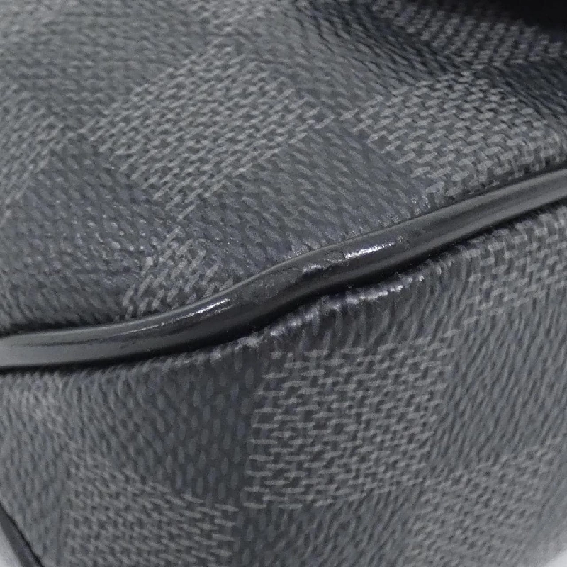 Túi đeo vai Louis Vuitton Damier Graphite District PM N41260 611893
