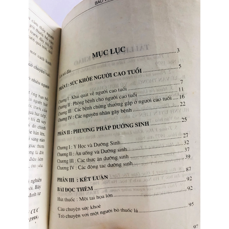 BẢO VỆ SỨC KHỎE NGƯỜI CAO TUỔI  - 98 trang, nxb: 1999 333495
