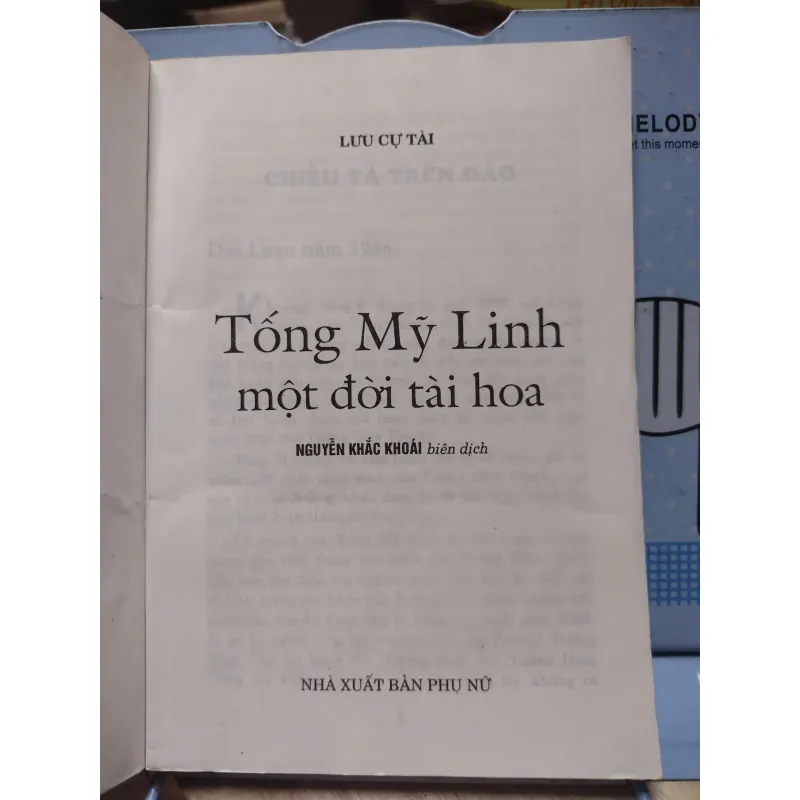 sách: Tống Mỹ Linh – Một đời tài hoa -Lưu Cự Tài  (A1) 572950