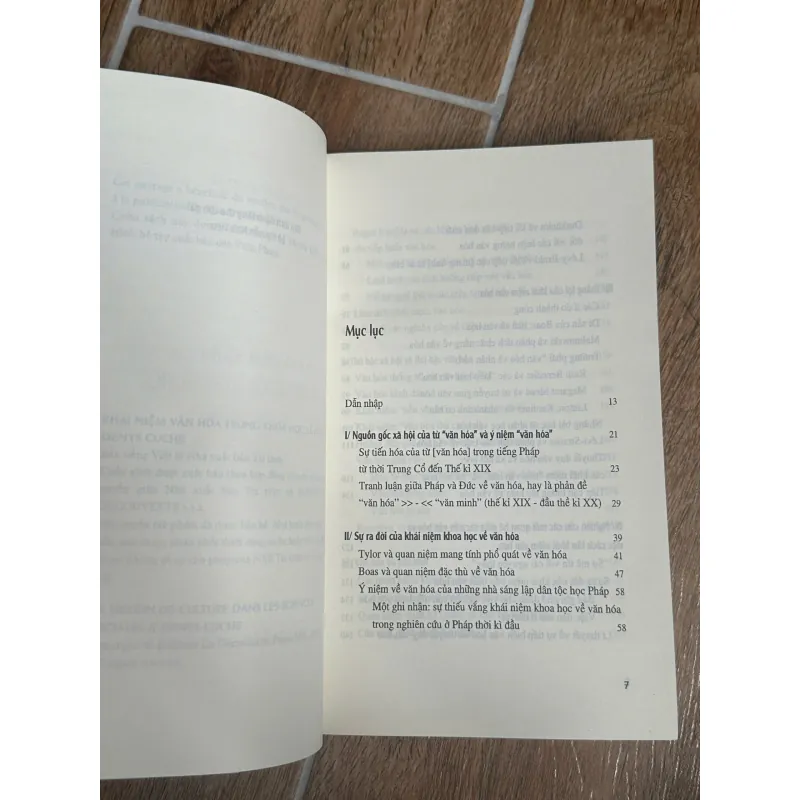 Khái Niệm Văn Hoá Trong Khoa Học Xã Hội (NXB Tri Thức) - Denys Cuche ,  Lê Minh Tiến dịch 731609