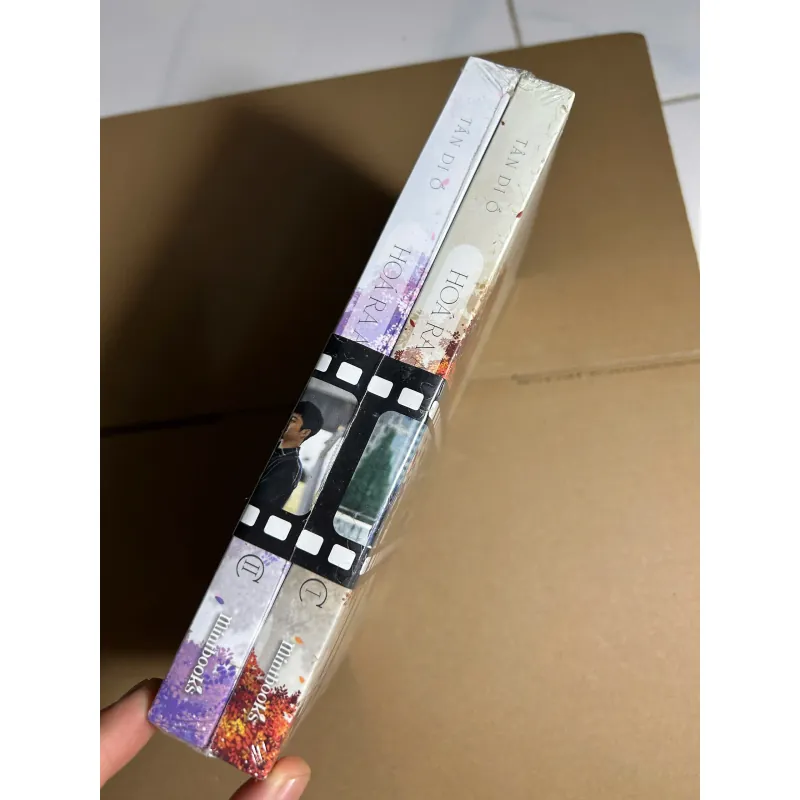 Hóa Ra Anh Vẫn Ở Đây (Bộ 2 Tập) 200k 735434