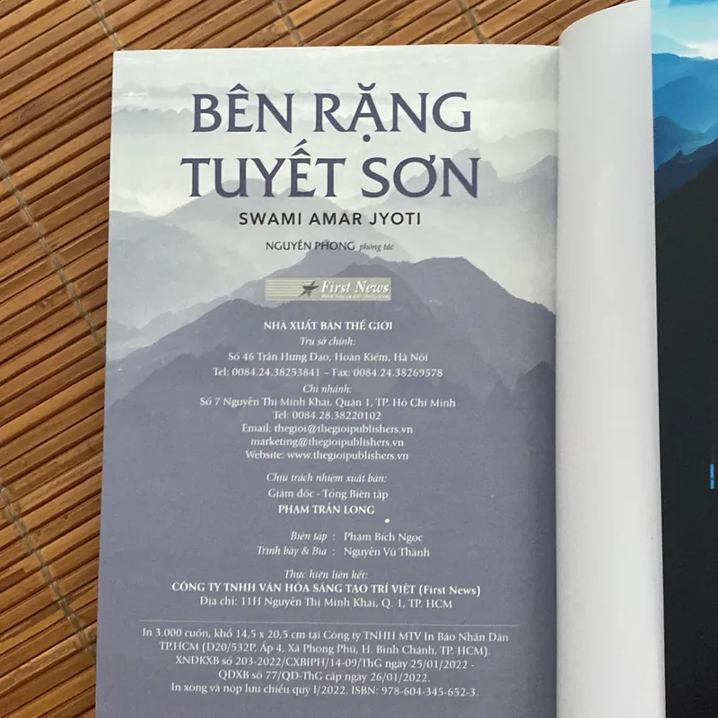 Bên rặng Tuyết sơn  731687