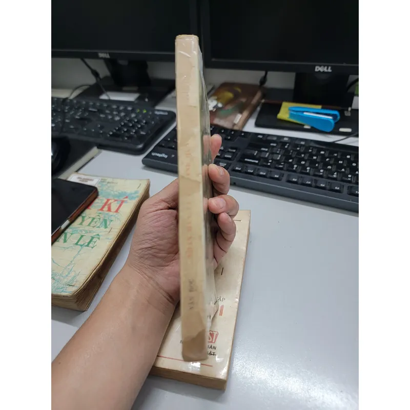 Nhân dân ta rất anh hùng 616628