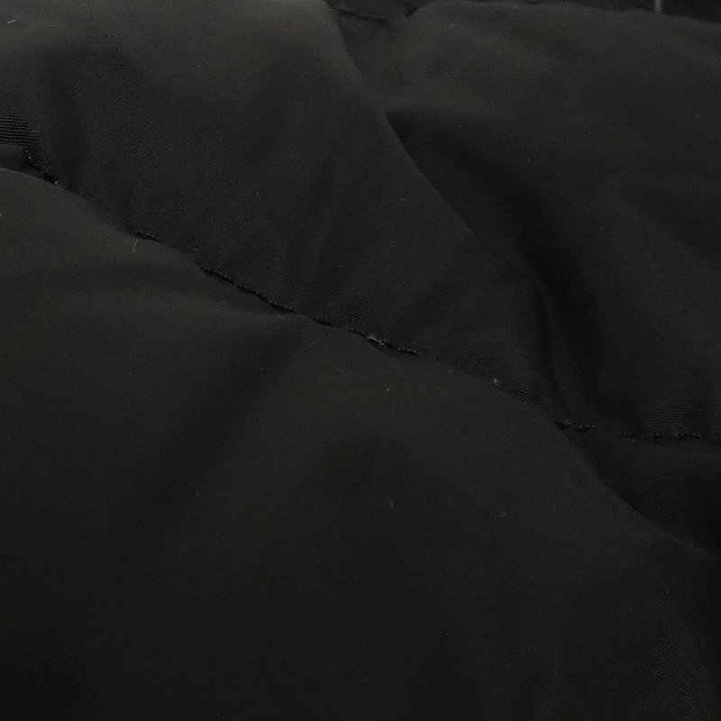 Áo khoác lông vũ MONCLER 640170