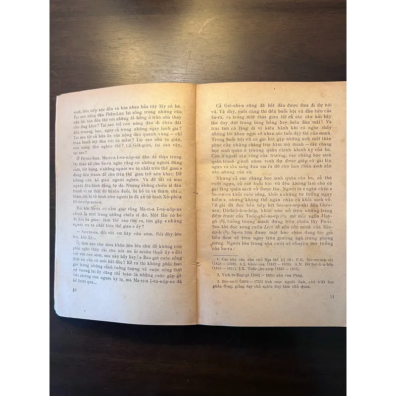 📖 Bà đại sứ (xb 1977) 602479
