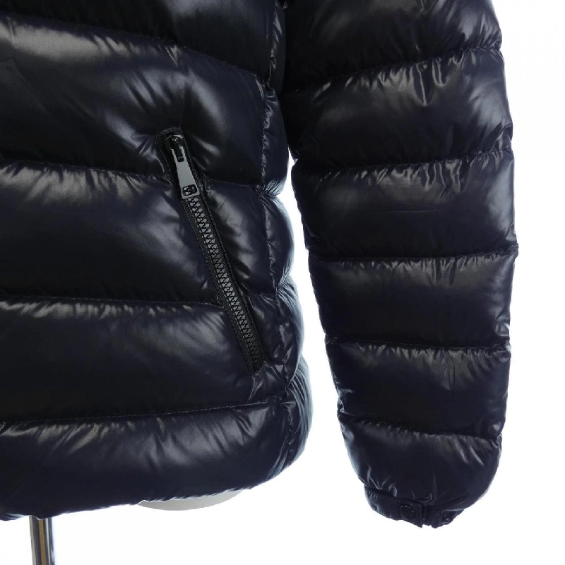 Áo khoác lông vũ MONCLER 636453