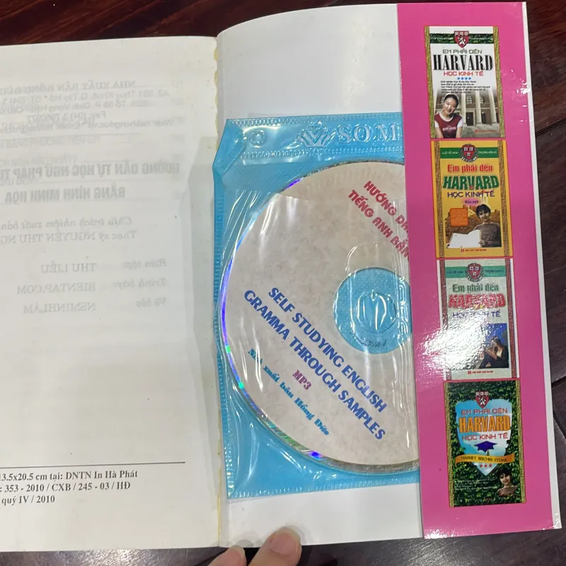 Hướng dẫn tự học ngữ pháp tiếng anh bằng hình minh hoạ kèm đĩa cd  - thanh mai  1034686