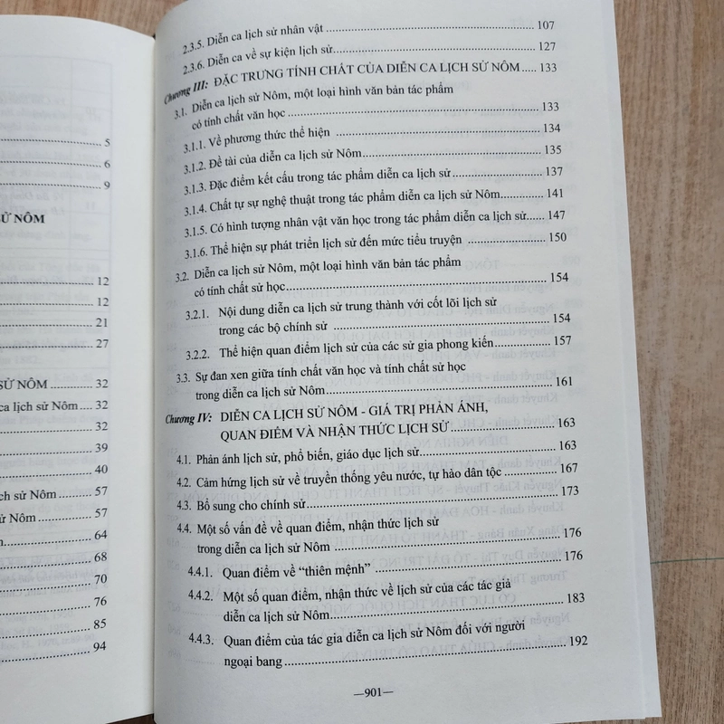 Diễn ca lịch sử nôm thể tài, văn bản và tác phẩm | Hoàng Thị Ngọ 504588