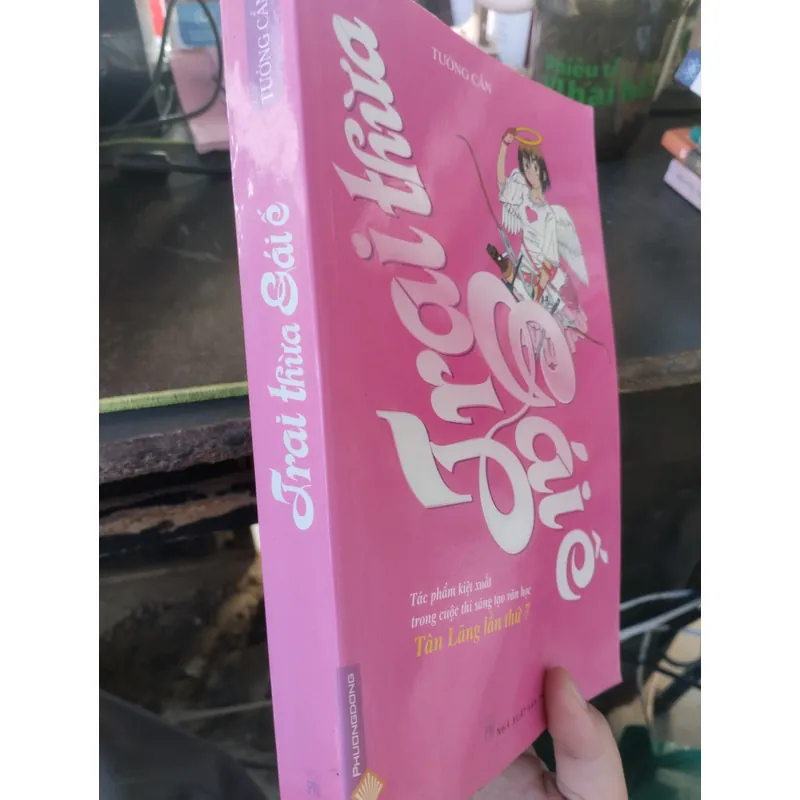 tiểu thuyết "Trai thừa gái ế" (Traithua Gái ế) của tác giả Tưởng Cẩn. 
 695641