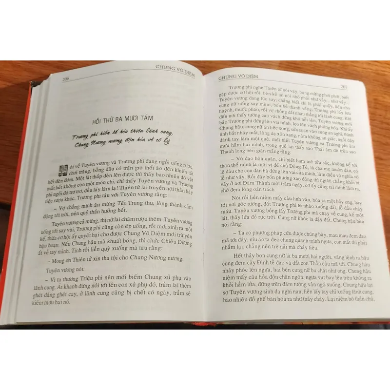 CHUNG VÔ DIỆM (bìa cứng) 704189