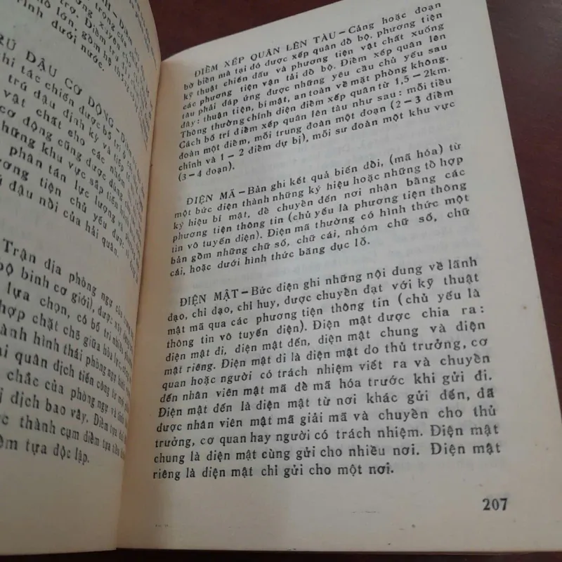 TỪ ĐIỂN GIẢI THÍCH THUẬT NGỮ QUÂN SỰ 762658