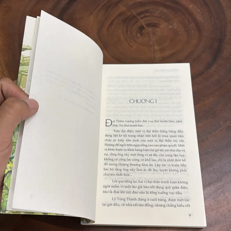 II Hắc Bạch Kiếm Yêu: Mạch Thượng Hoa Khai - Hoàng Ngọc (Dịch) - 2016 1000937