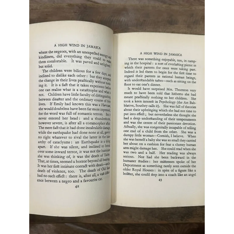 A High Wind in Jamaica - Richard Hughes 738063