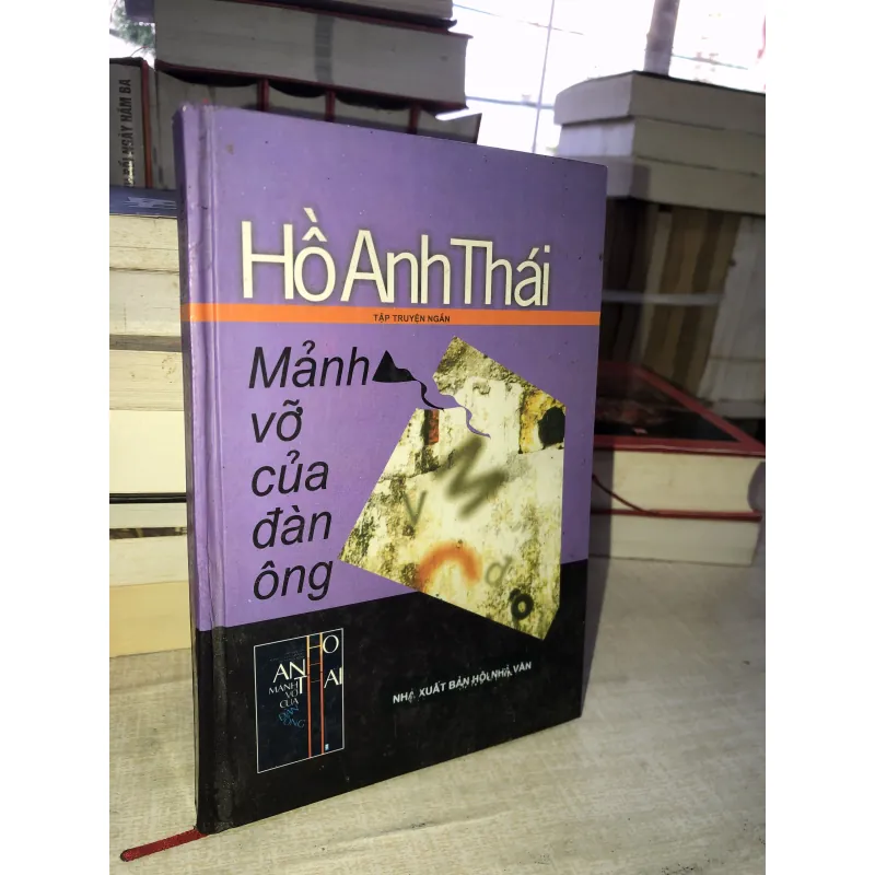 Mảnh vỡ của đàn ông 993863