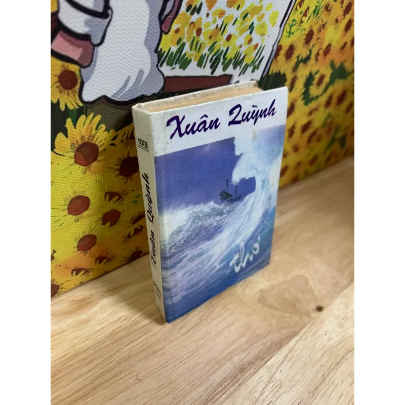 Sách tặng KÈM cho khách CÓ ĐƠN (mỗi đơn có thể chọn 1 cuốn) - Thơ Xuân Quỳnh 928409