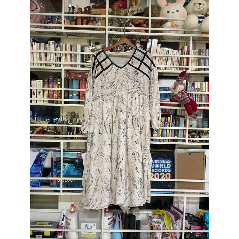 Đầm trắng Size M/L 528189