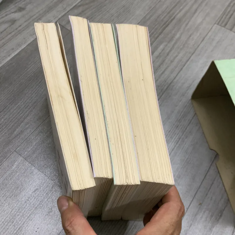 Mưu lược gia tinh tuyển. Combo 4 tập có hộp. 4a4 755369