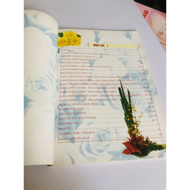 NGHỆ THUẬT CẮM HOA THỰC DỤNG ( SƠ CẤP) 591890