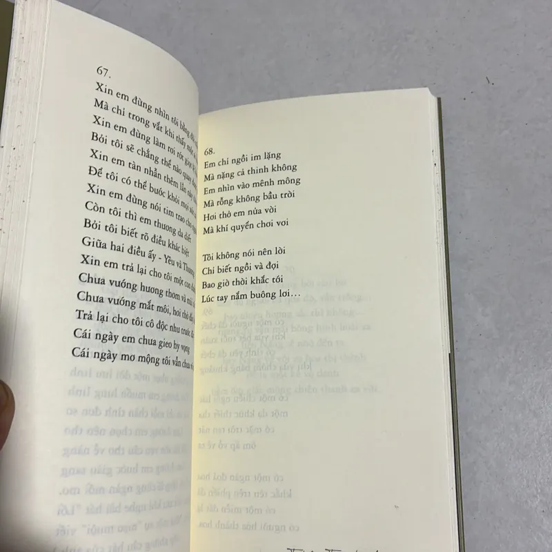 Năm thương, tháng nhớ, không ngày gửi đi  689553