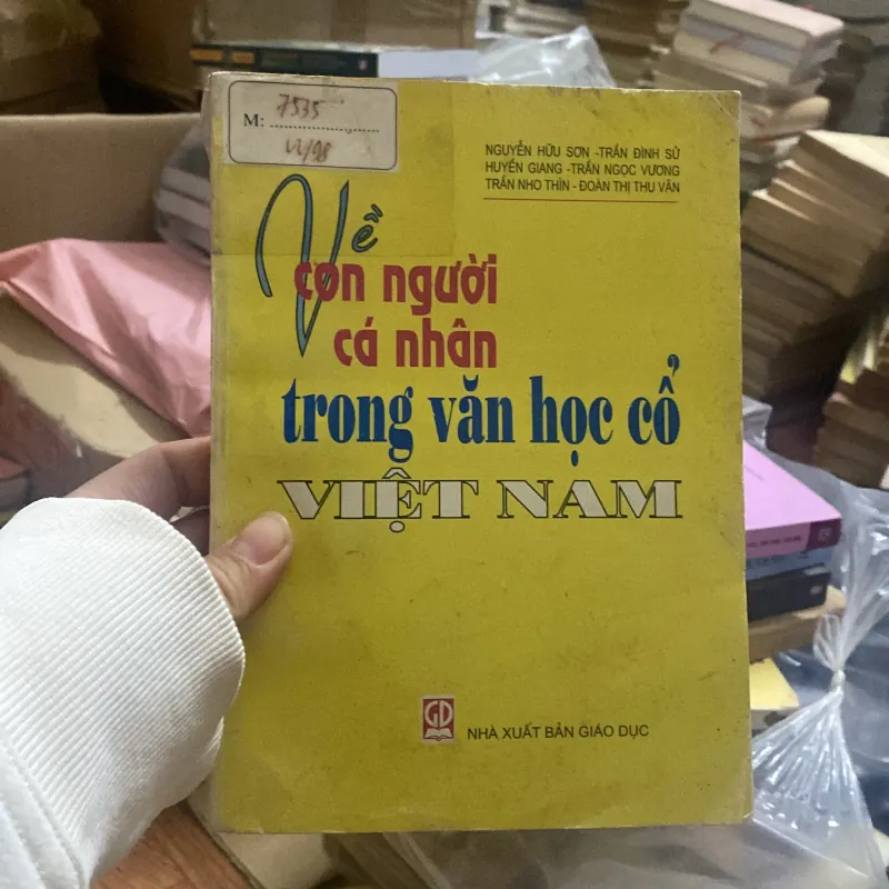 Về con người cá nhân trong văn học Việt Nam 754178