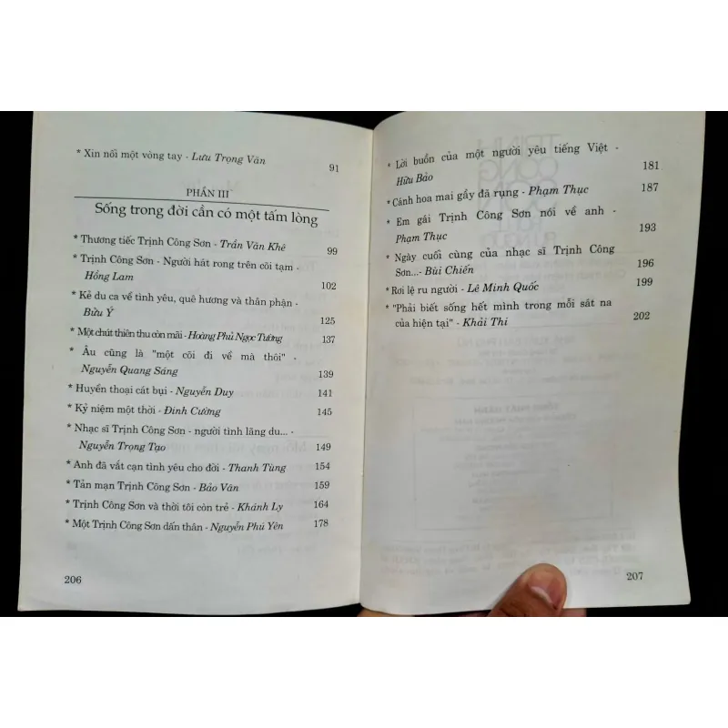 Rơi Lệ Ru Người - Nhiều Tác Giả  1027118