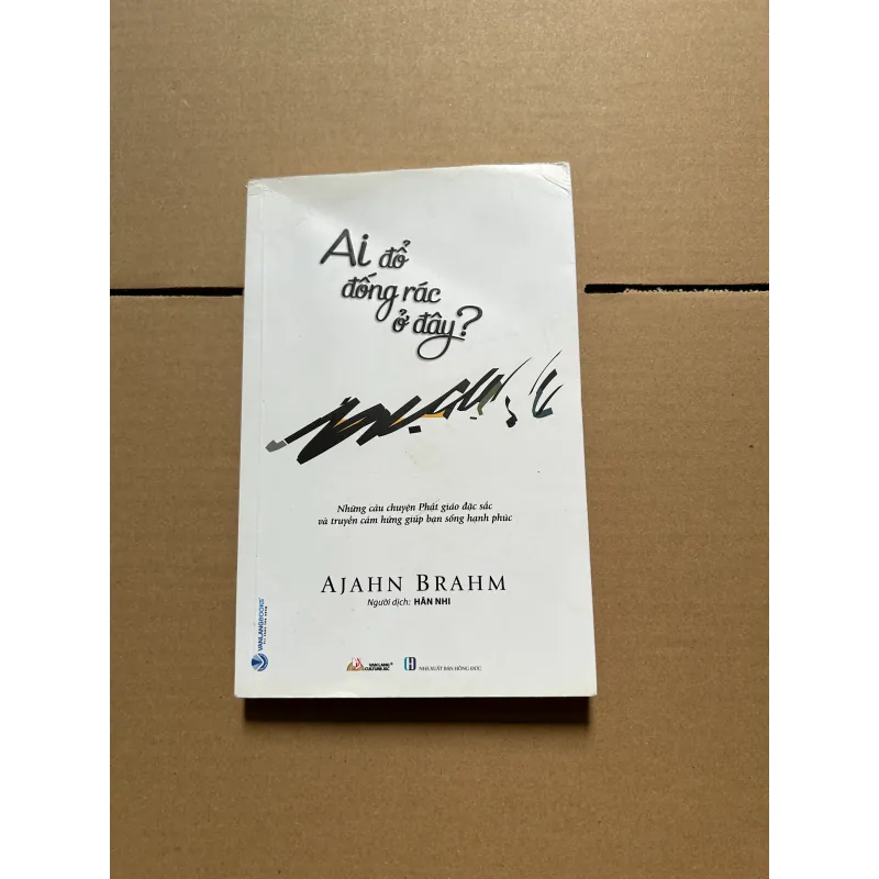 Ai đổ đống rác ở đây? (ẩm nhẹ góc trên) 800167