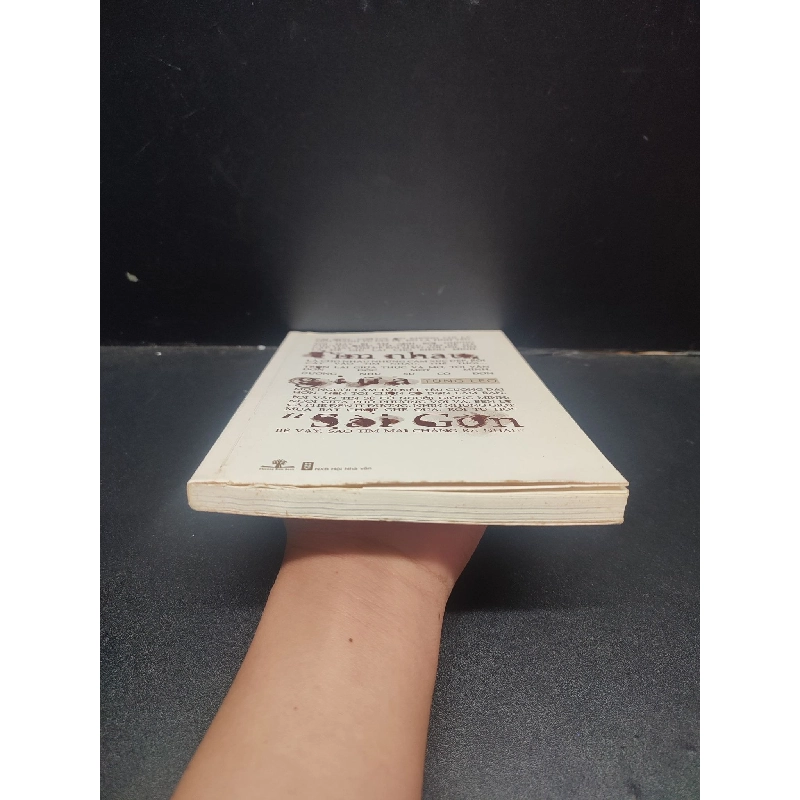 Tìm Nhau Giữa Sài Gòn Tùng Leo mới 90% (bẩn nhẹ) 2013 HCM1304 văn học 914085