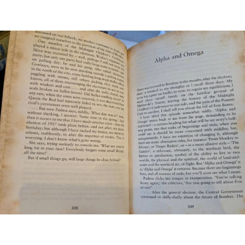 Midnight's Children - Salman Rushdie 754091