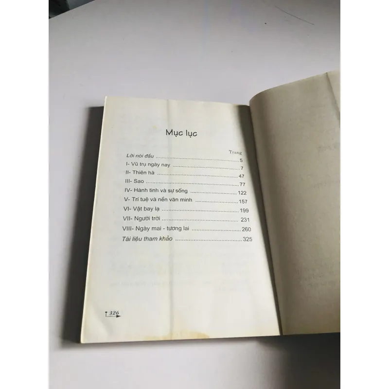 TỪ VŨ TRỤ ĐẾN NGƯỜI TRỜI 700996