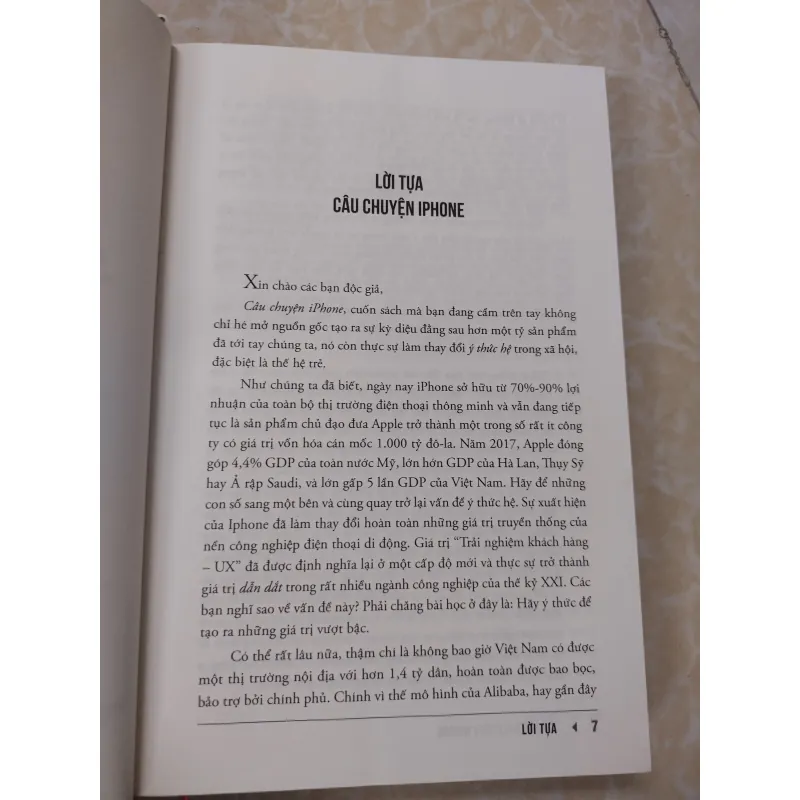 Sách: Câu chuyện IPhone - TG: Brian Merchant (Bìa cứng) 733211